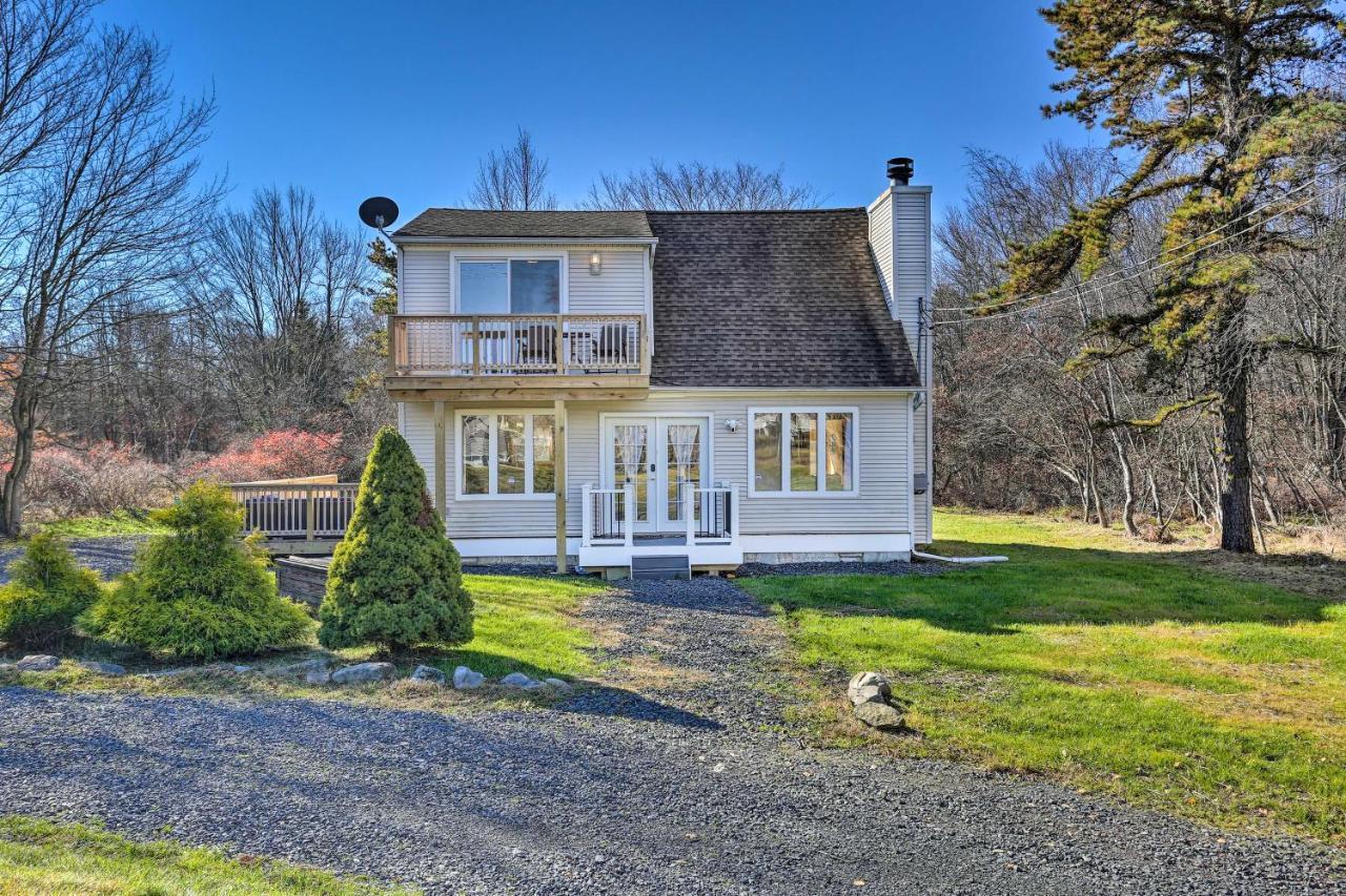 Peaceful Poconos Home With Lake And Pool Access! Long Pond Kültér fotó