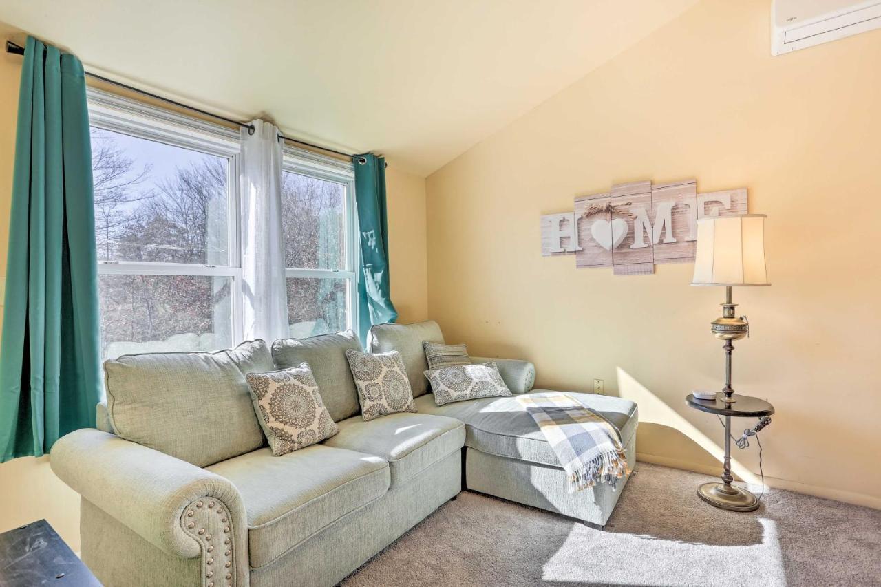 Peaceful Poconos Home With Lake And Pool Access! Long Pond Kültér fotó